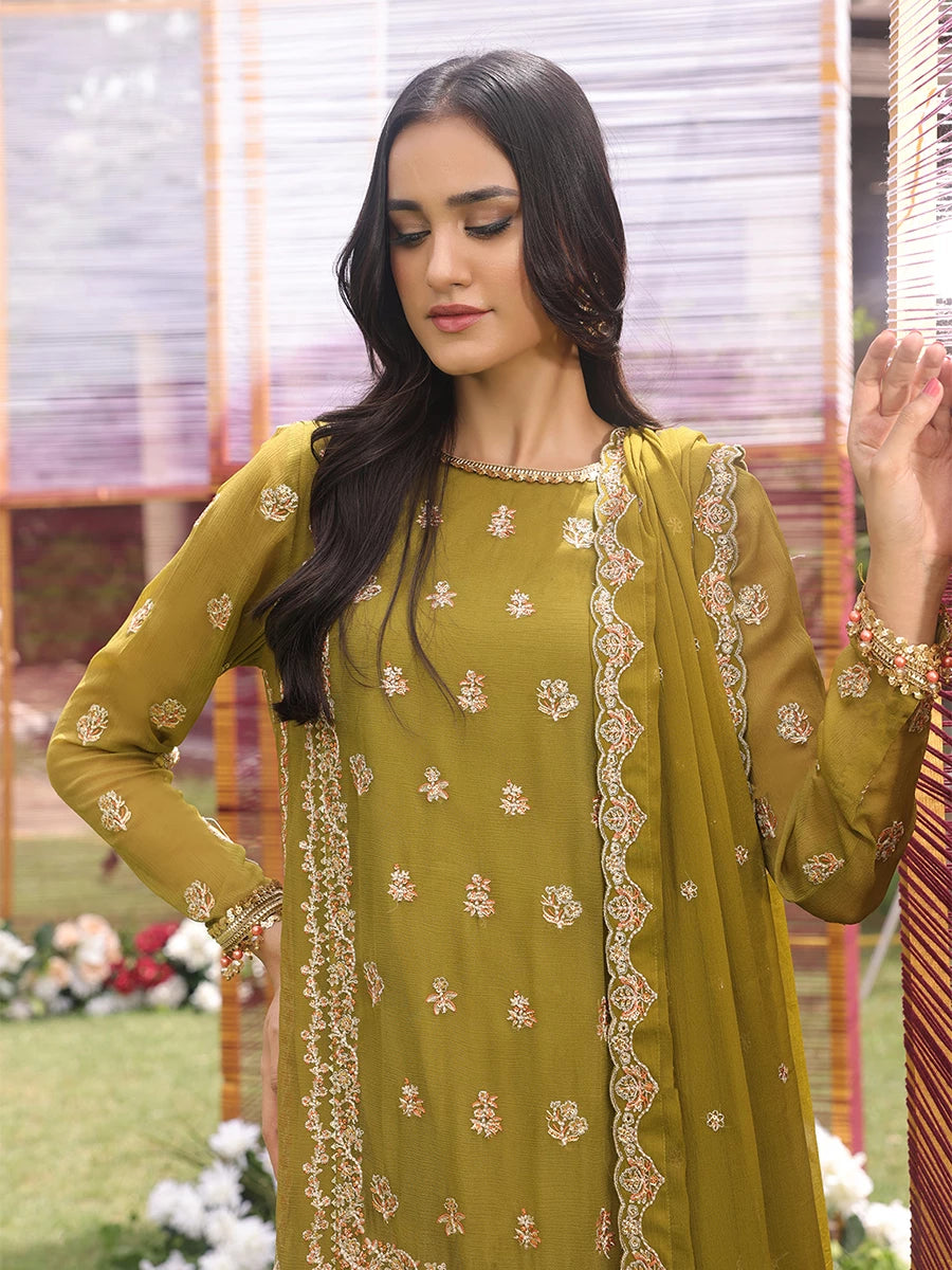  unstitched suits for women,unstitched clothes,sale on unstitched,ladies 3 piece suit,unstitched embroidered suits,embroidered pakistani dress,online dress shopping,unstitched luxury collectionUNW24CH011UT