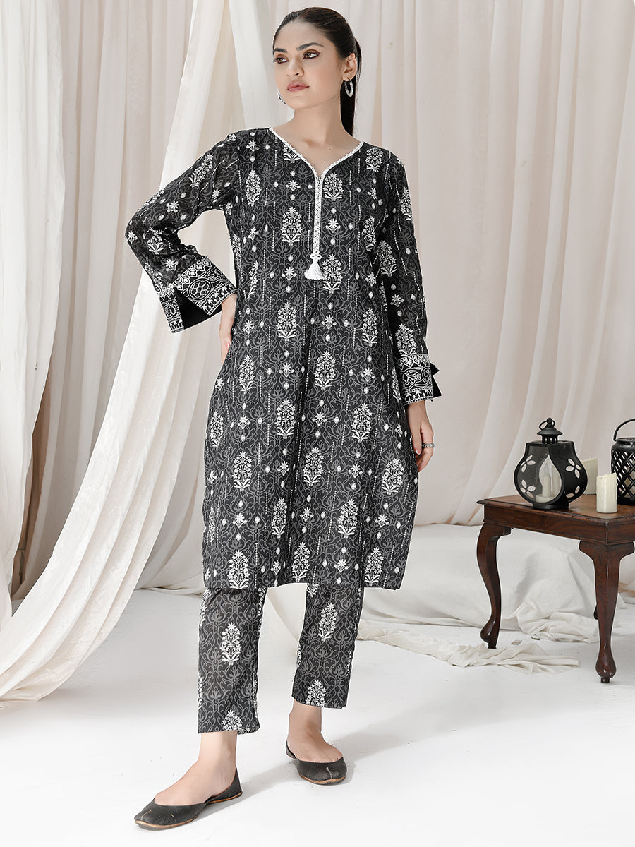 2pc -Unstitched Lawn Printed Shirt With Printed Cambric Trouser