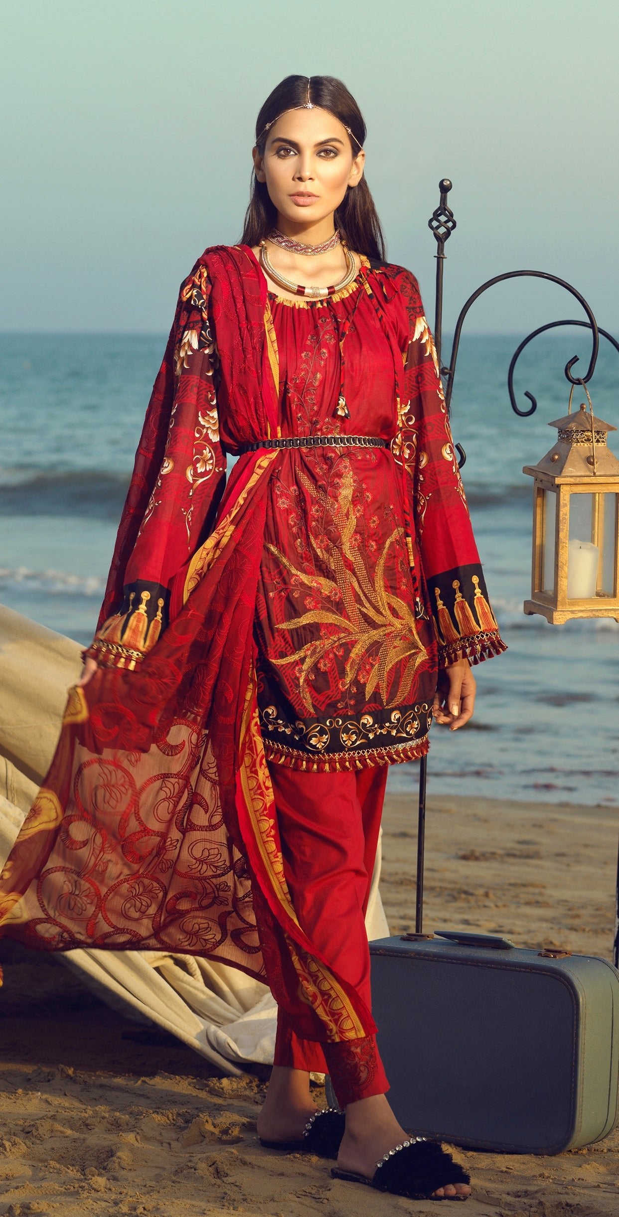 Stitched Faustina Lawn 3pc With Embroidered Front , Embroidered Duppatta & Trouser Bunches (WK-287A) - SalitexOnline